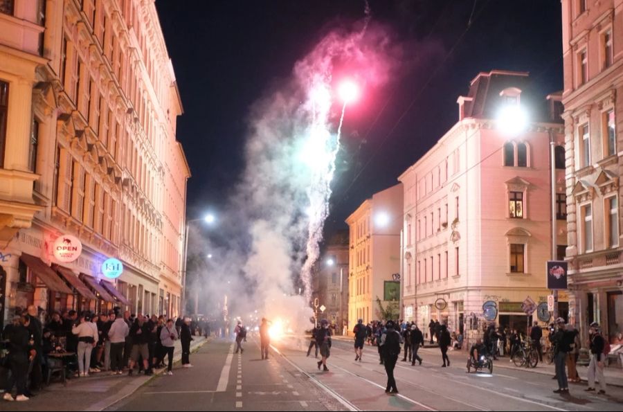 Die Verurteilung des Hauptes der Gruppe, Lina E., löste in Deutschland im Juni heftige Proteste aus.