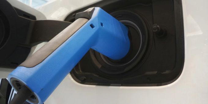 Das Ziel ist es, ein Netzwerk von Wasserstofftankstellen in der Schweiz zu schaffen. Schweizer Technologie