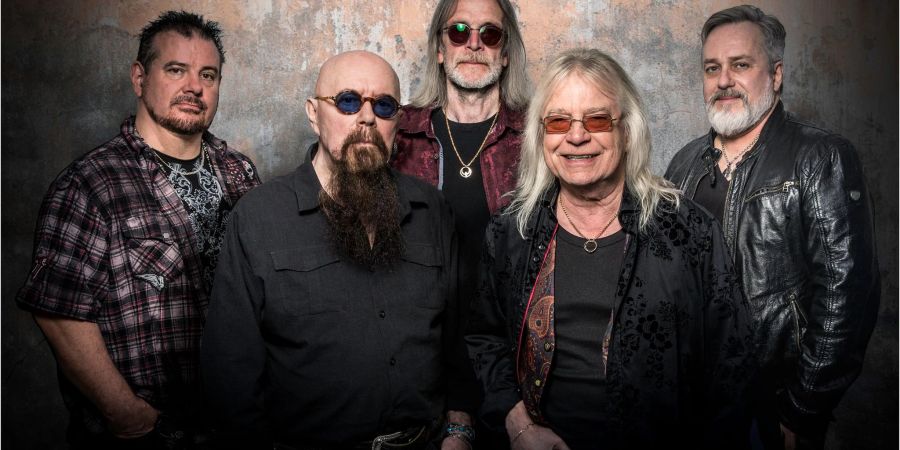 Tony Clarkin (zweiter von links) gründete in den 70er-Jahren mit Bob Catley (zweiter von rechts) die britische Rockband Magnum. Nun starb Clarkin nach kurzer Krankheit im Alter von 77 Jahren.