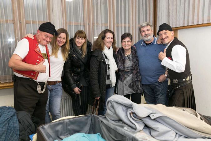 vlr: Köbi, Tamara, Isolde, Pia, Vreni, Ueli & Jock