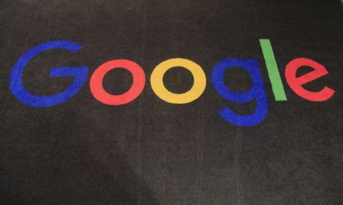 Unter anderem ist auch Google von der Digitalsteuer betroffen. (Symbolbild) google