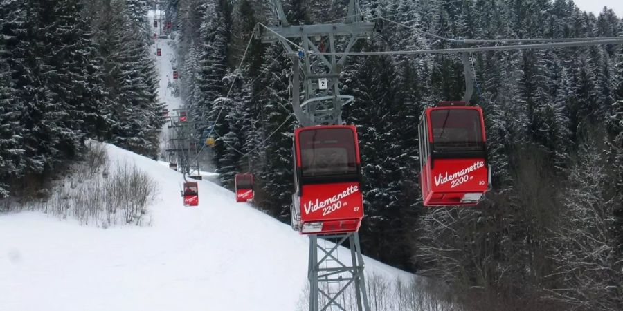 Aufnahme der Bergbahn Rougemont