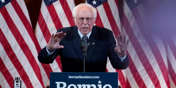 Donald Trump nennt Bernie Sanders oft «Crazy Bernie» oder «The Nutty Professor». Donald Trump Bernie Sanders