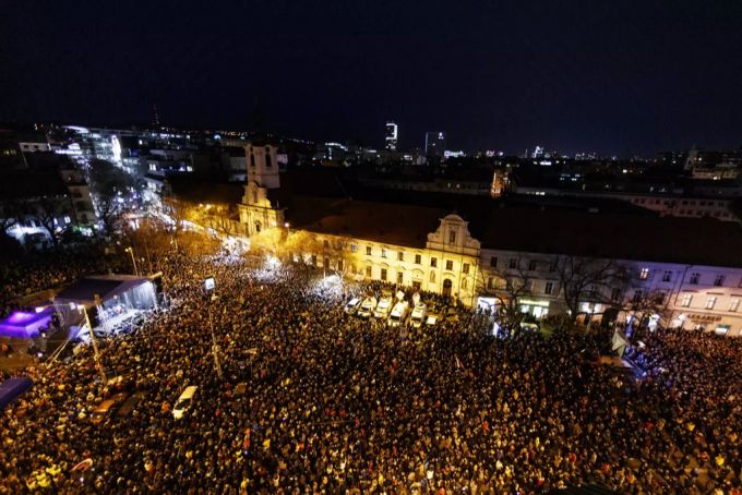 Der Mord an Kuciak und die posthume Veröffentlichung eines Artikels lösten Massendemonstrationen gegen die Regierung aus. slowakei mordfall kuciak