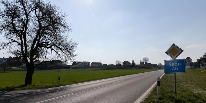 Die Einfahrt von Schafisheim nach Seon. Die Einfahrt von Schafisheim nach Seon.