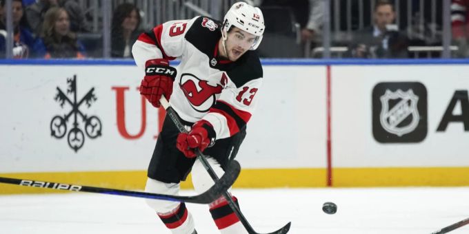 Nico Hischier ist in der NHL einer der Garanten des Erfolgs der Devils. NHL Devils