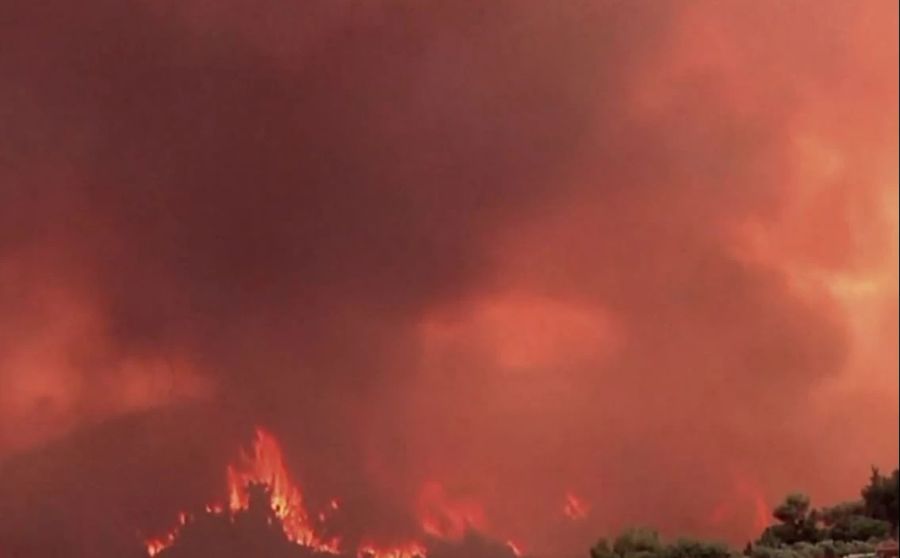 Das Feuer zerstörte das Haus der Auswanderer.