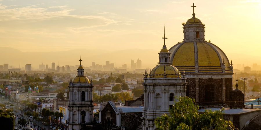 Mexico City Dom im Abendlicht.