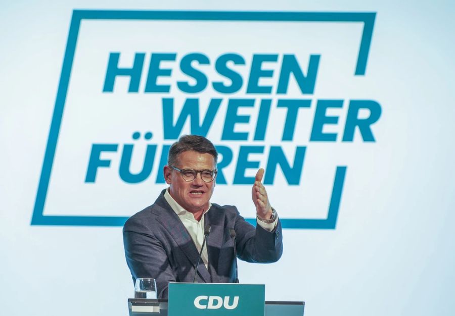 Die CDU bleibt in Hessen die stärkste Kraft im Landtag, in Bayern ist es die CSU und die Freien Wähler.