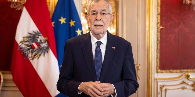 Alexander Van der Bellen