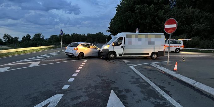 St. Margrethen: Trotz Führerausweisentzug fahrunfähig Verkehrsunfall verursacht St. Margrethen: Verkehrsunfall