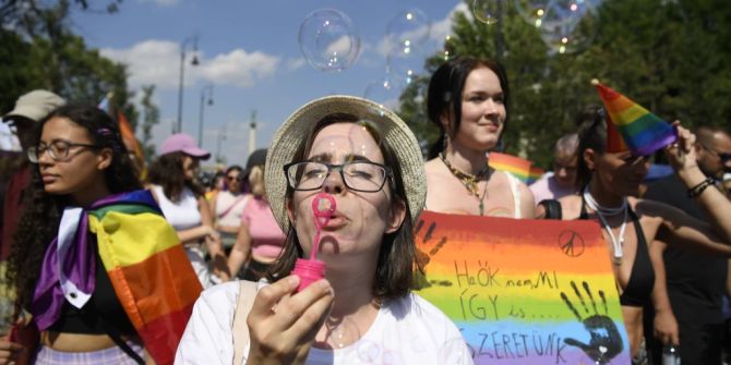 ungarn pride buchhandlung