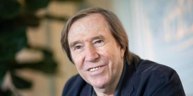 Günter Netzer war bei der Trauung von seiner Tochter und Baschi dabei. Günter Netzer