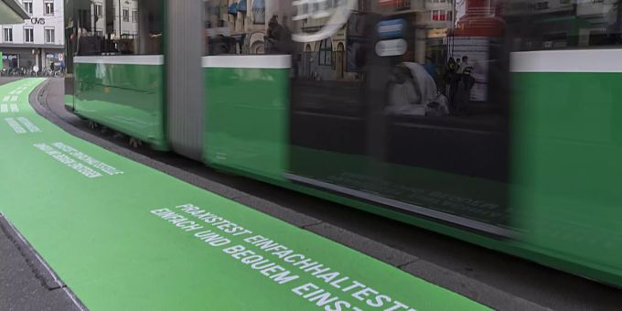 Im Kanton Basel-Stadt werden velosichere Tramgleise getestet. Velosichere Tramgleise