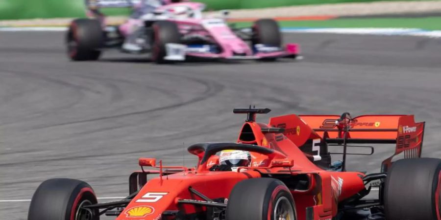 Der deutsche Fahrer Sebastian Vettel will das Heimrennen in Hockenheim unbedingt gewinnen. Foto: Sebastian Gollnow