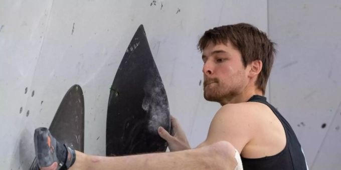 Die deutschen Kletterer um Jan Hojer haben weiterhin Chancen auf das Ticket für Olympia 2020. Foto: Lino Mirgeler Die deutschen Kletterer um Jan Hojer haben weiterhin Chancen auf das Ticket für Olympia 2020. Foto: Lino Mirgeler