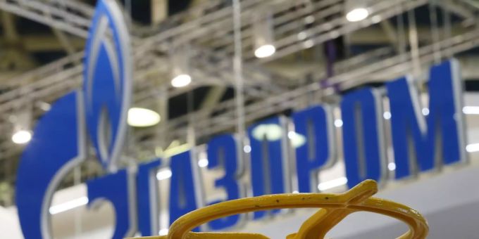Das Logo von Gazprom Neft. Erdgas