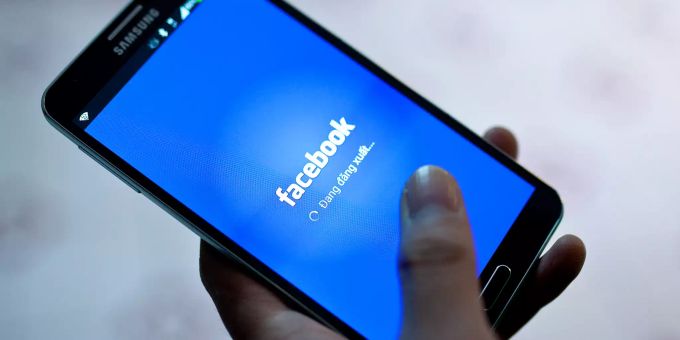 Facebook liess Sprachaufnahmen von Nutzern abtippen. siri