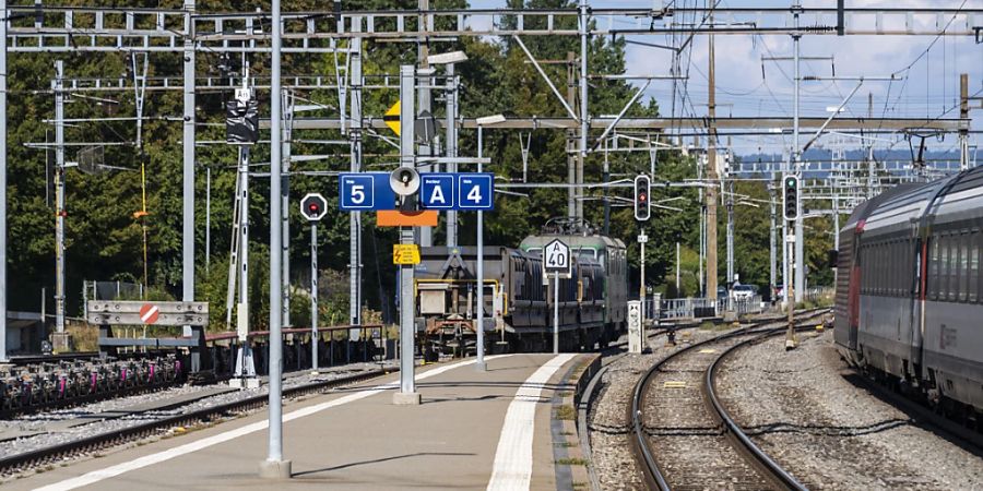 Tatort Bahnhof Morges - hier kam es am 30. August vergangenen Jahres zu den tödlichen Polizeischüssen auf einen Schwarzen aus dem Kanton Zürich.