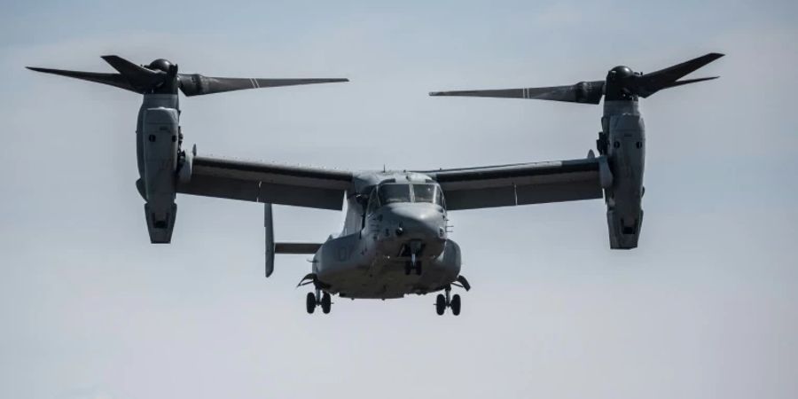 Osprey-Militärflugzeug bei Übung in Japan