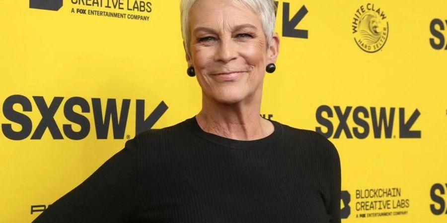 Jamie Lee Curtis wird bei der Oscar-Verleihung dabei sein. Foto: Jack Plunkett/Invision/AP/dpa