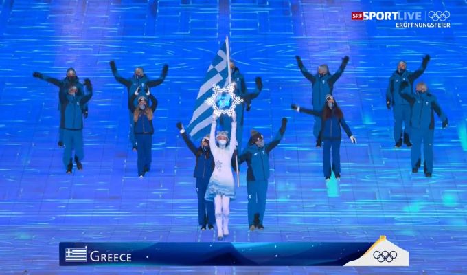 Griechenland läuft als erstes ins «Vogelnest»-Stadion ein. olympia 2022