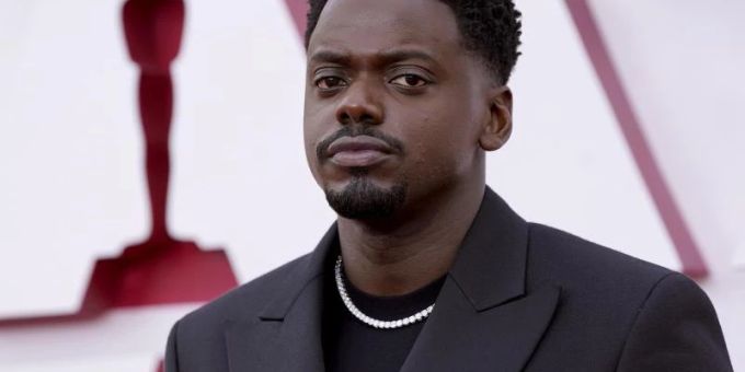 Schauspieler Daniel Kaluuya bei der Oscar-Verleihung 2021. Foto: Chris Pizzello/Pool AP/dpa Schauspieler Daniel Kaluuya bei der Oscar-Verleihung 2021. Foto: Chris Pizzello/Pool AP/dpa