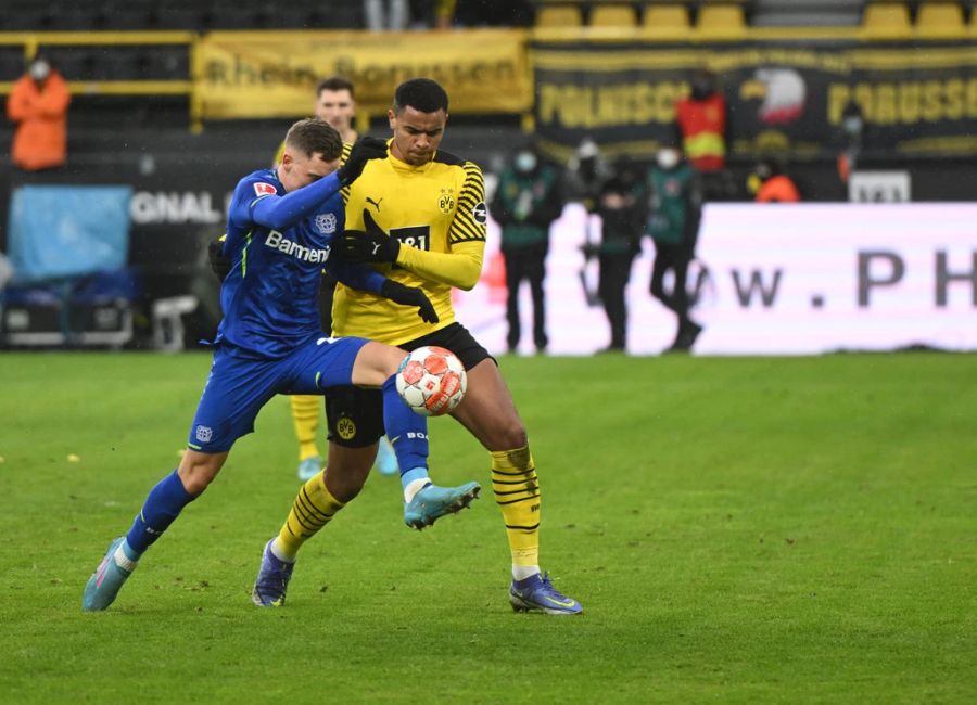 Manuel Akanji steht bis 2023 bei Borussia Dortmund unter Vertrag.