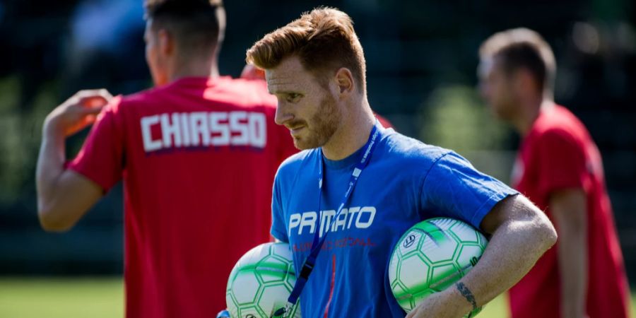 Seine Trainer-Karriere lancierte Abascal in Sevilla, bevor er 2017 Trainer des FC Chiasso wurde.