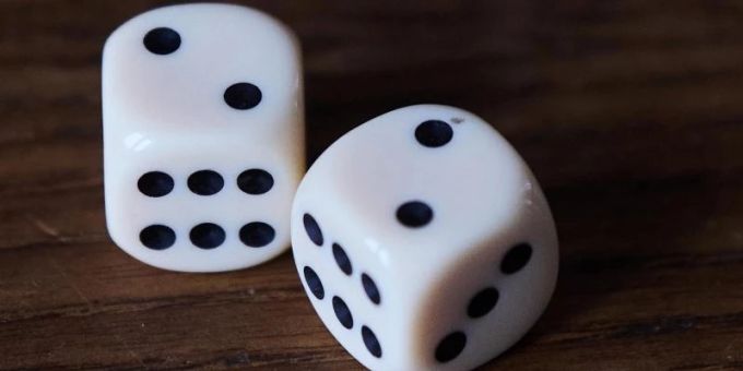 Berlin - Die Zahl Zwei: mathematisch, gesellig, rückwärts