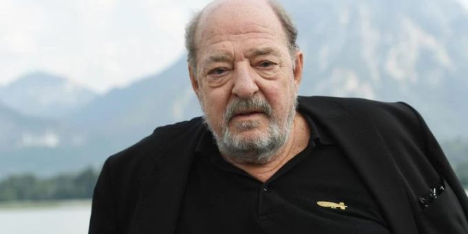 Musikproduzent Ralph Siegel hat mit «Nie wieder Krieg» ein neues Friedenslied komponiert. ralph siegel