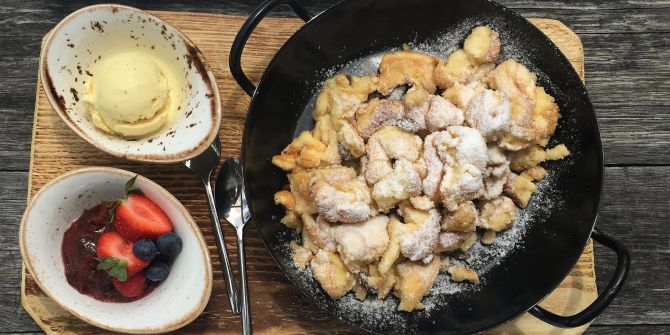 Kaiserschmarrn Erdbeere Glacé Pfanne