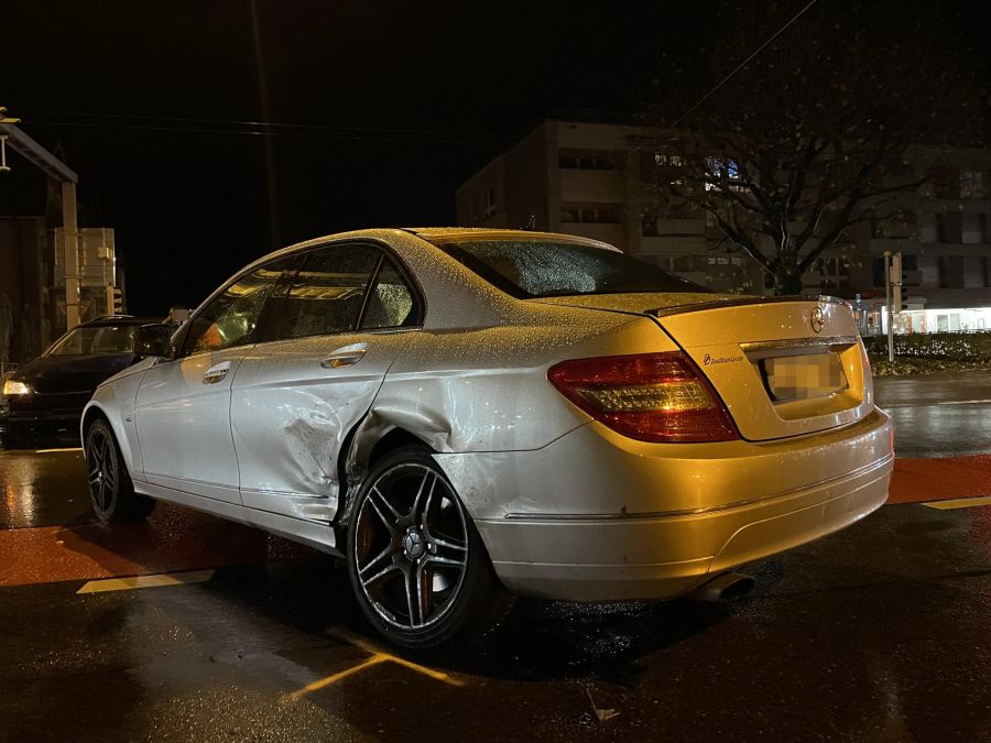 An den Fahrzeugen entstand ein Sachschaden.