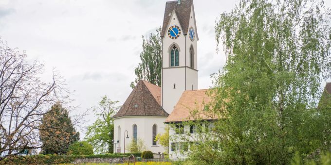 Die Reformierte Kirche in Uetikon am See. Die Reformierte Kirche in Uetikon am See.