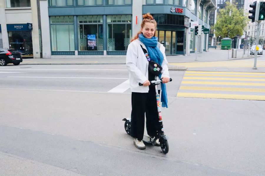 Lina (18) ist Klimaaktivistin beim Klimastreik Schweiz.