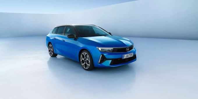 Weltpremiere - Opel Astra Sports Tourer: Kombinationskraftwagen