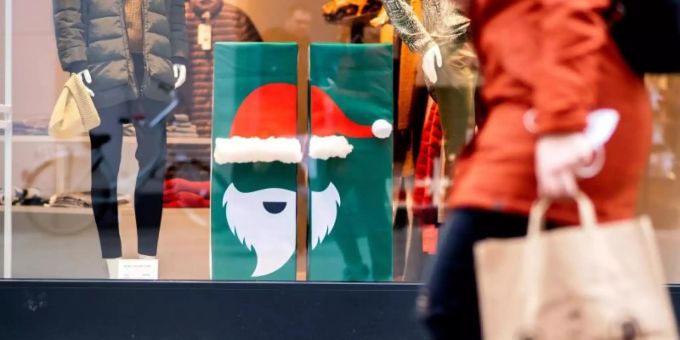 Dem Weihnachtsgeschäft in den Innenstädten droht auch in diesem Jahr eine schwere Corona-Delle. Foto: Hauke-Christian Dittrich/dpa Dem Weihnachtsgeschäft in den Innenstädten droht auch in diesem Jahr eine schwere Corona-Delle. Foto: Hauke-Christian Dittrich/dpa