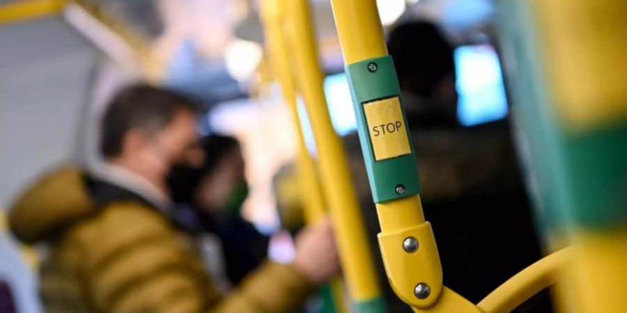 Für den Nahverkehr müssen Fahrgäste bald mehr bezahlen. Foto: Britta Pedersen/dpa-Zentralbild/dpa