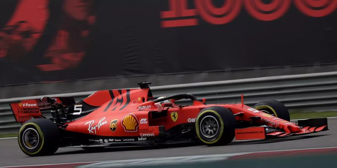 Formel 1 - Bestzeit für Vettel im ersten Training in Schanghai