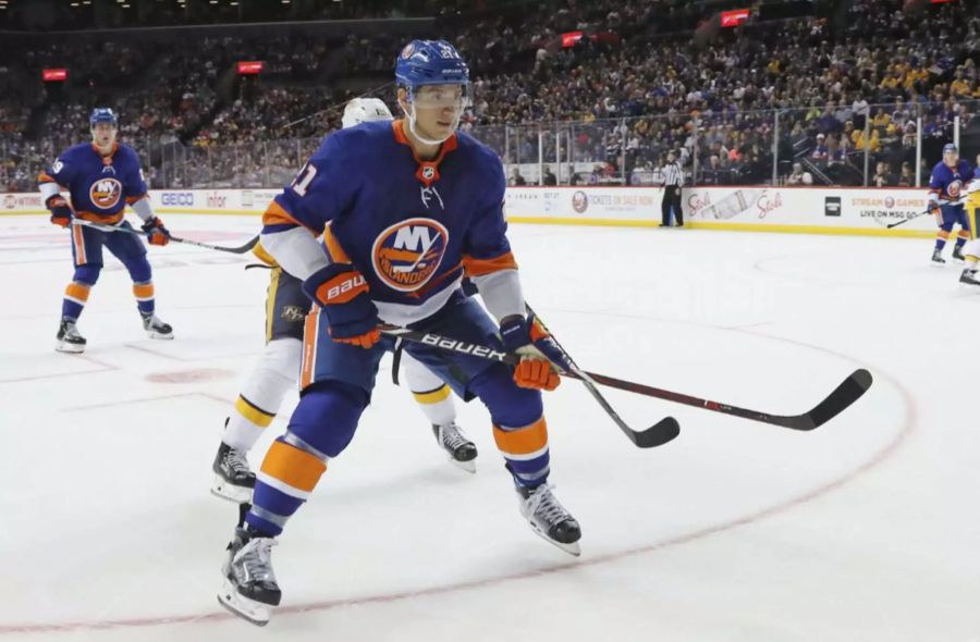 Luca Sbisa NY Islanders