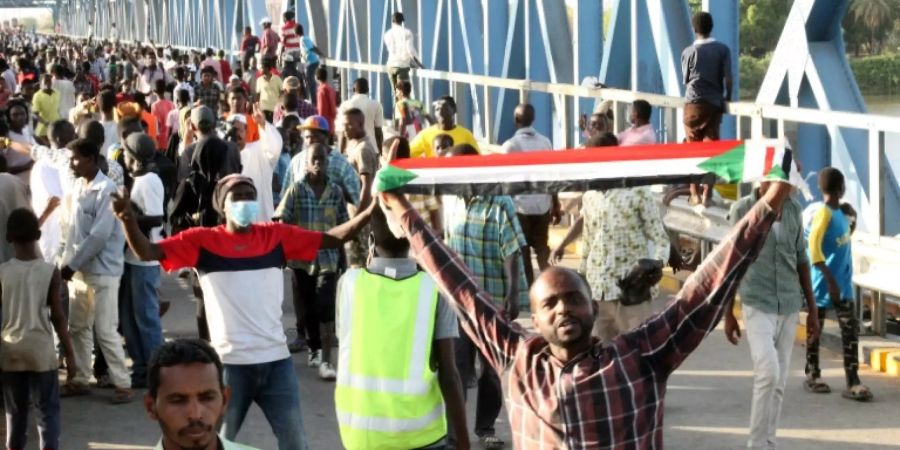Demonstranten in Sudans Hauptstadt Khartum