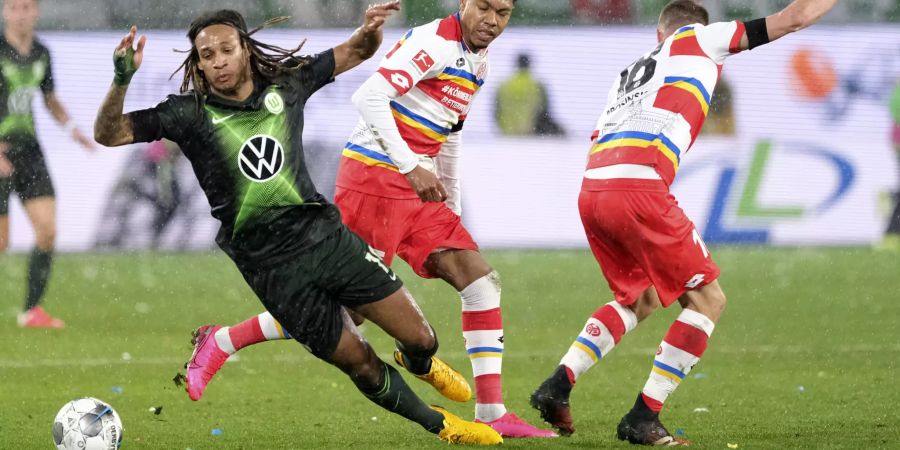 Mbabu Bundesliga Wolfsburg