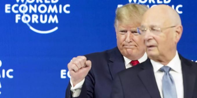 Klaus Schwab konnte Donald Trump für seine Initiative am Weltwirtschaftsforum gewinnen. donald Trump Weltwirtschaftsforum