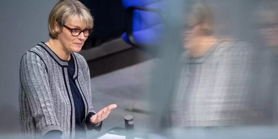 Bundesforschungsministerin Anja Karliczek: «Stehe mit ganzer Kraft für eine grüne Energieversorgung ein.». Foto: Bernd von Jutrczenka/dpa