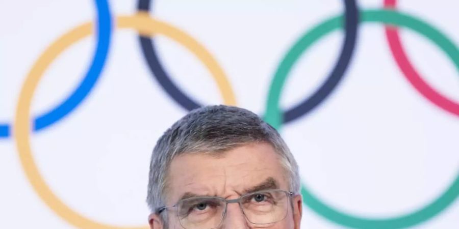 Will nicht über Absage oder Verschiebung der Olympischen Spiele diskutieren: IOC-Präsident Thomas Bach. Foto: Jean-Christophe Bott/KEYSTONE/dpa