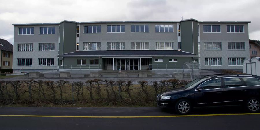 Das Schulhaus Nordstrasse in Einsiedeln.