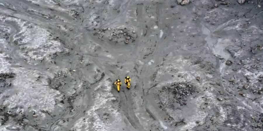 Bergungskräfte auf White Island