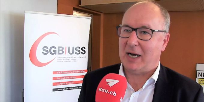 Pierre-Yves Maillard vom SGB kämpft gegen die Schweizerische Volkspartei. Schweizerische Volkspartei SGB