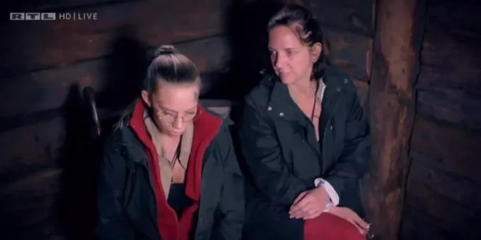Dschungelcamp Toni Trips Zofft Sich Mit Danni Buchner
