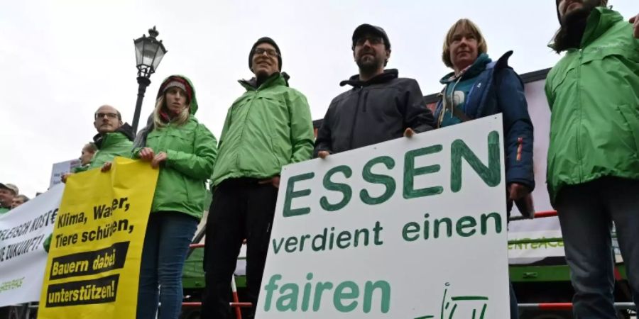 Protest am Montag vor dem Kanzleramt in Berlin